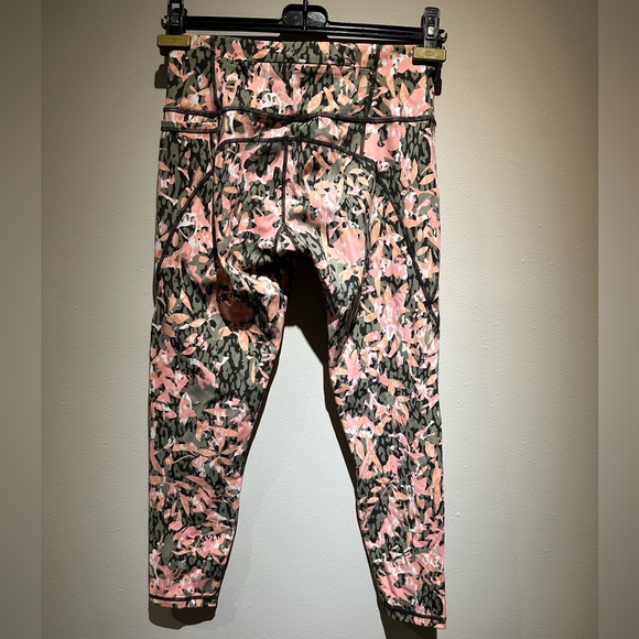 Sweaty Betty BNWT “power" tights sz S NEW pull on floral pink/green - Picture 3 of 4